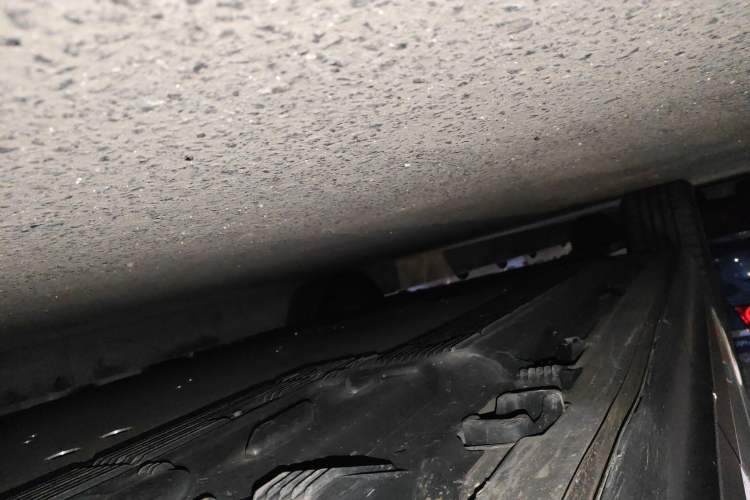 Used Mercedes-Benz EQB 2023 EQB 350 4MATIC Chassis Rear Left