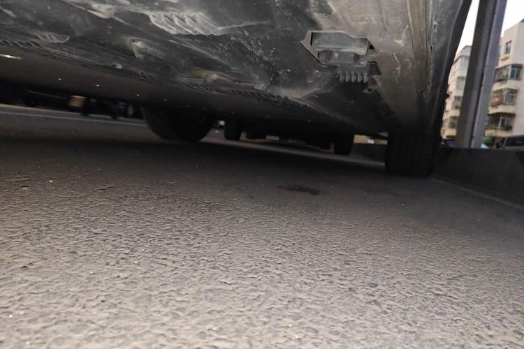 Used Mercedes-Benz EQB 2023 EQB 350 4MATIC Chassis Rear Right