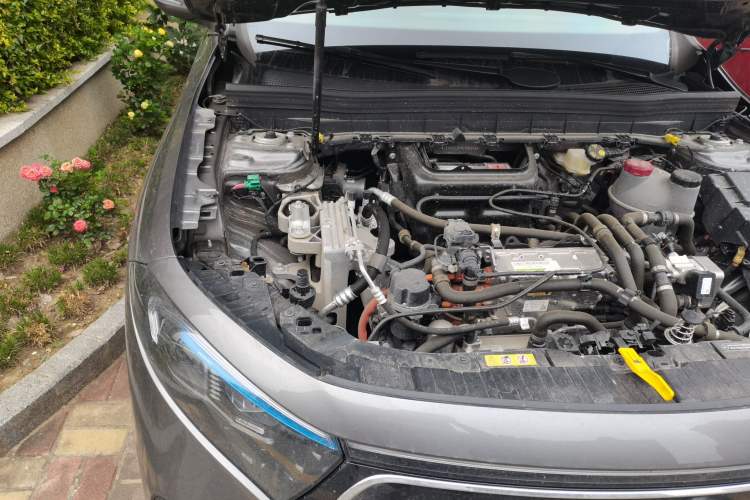 Used Mercedes-Benz EQB 2023 EQB 260 Engine Bay Right