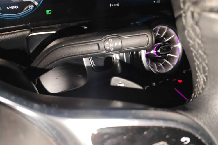 Used Mercedes-Benz EQB 2023 EQB 350 4MATIC Gear Lever
