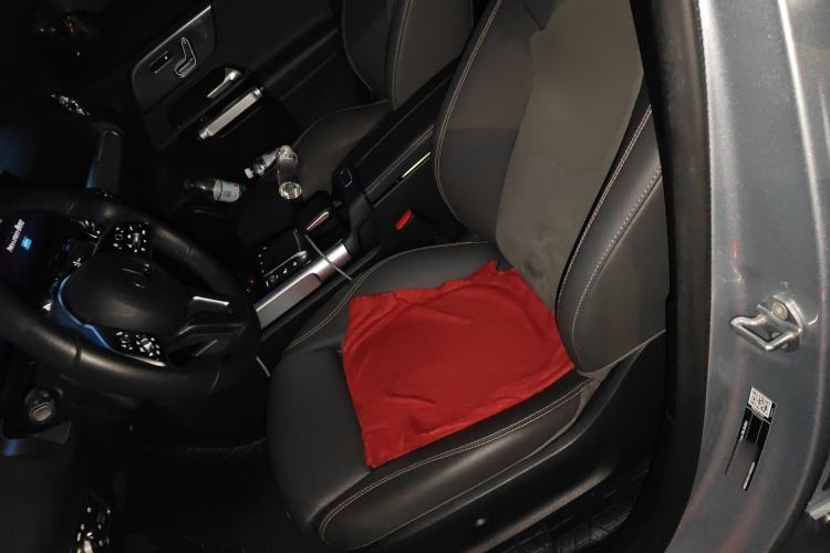 Used Mercedes-Benz EQB 2023 EQB 350 4MATIC Left Front Seat