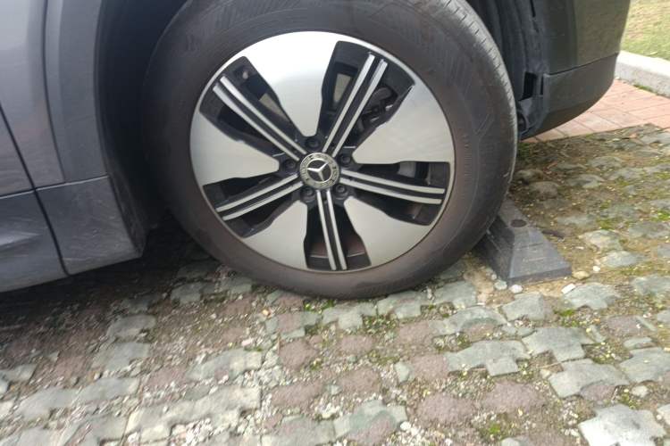 Used Mercedes-Benz EQB 2023 EQB 260 Right Front Wheel Hub