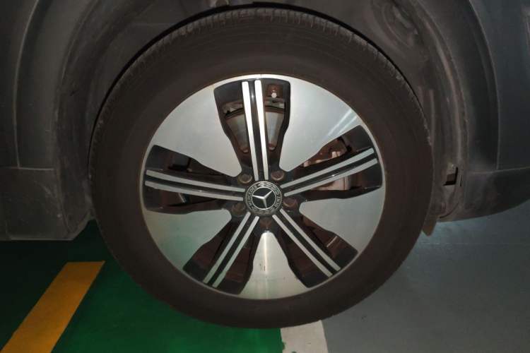 Used Mercedes-Benz EQB 2023 EQB 260 Right Front Wheel Hub