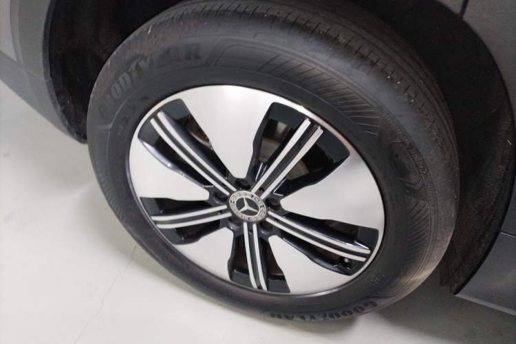 Used Mercedes-Benz EQB 2023 EQB 260 Right Rear Wheel Hub