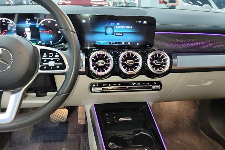 Used Mercedes-Benz EQB 2023 EQB 260 Audio And AC Panel