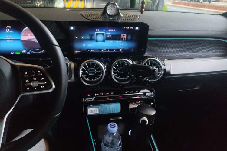 Used Mercedes-Benz EQB 2023 EQB 260 Audio And AC Panel
