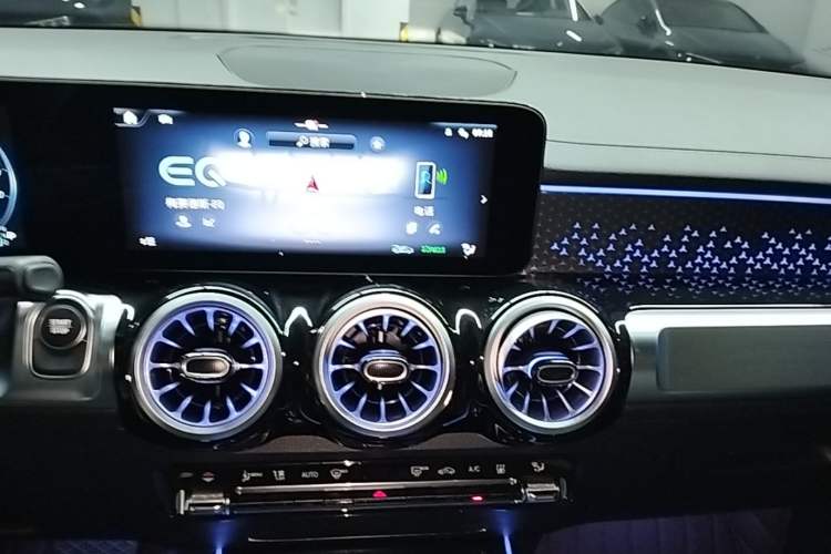 Used Mercedes-Benz EQB 2023 EQB 260 Audio And AC Panel