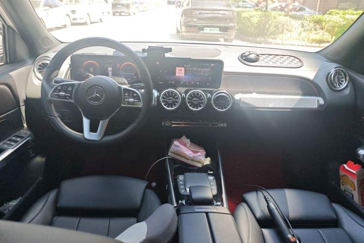 Used Mercedes-Benz EQB 2023 EQB 260 Center Console