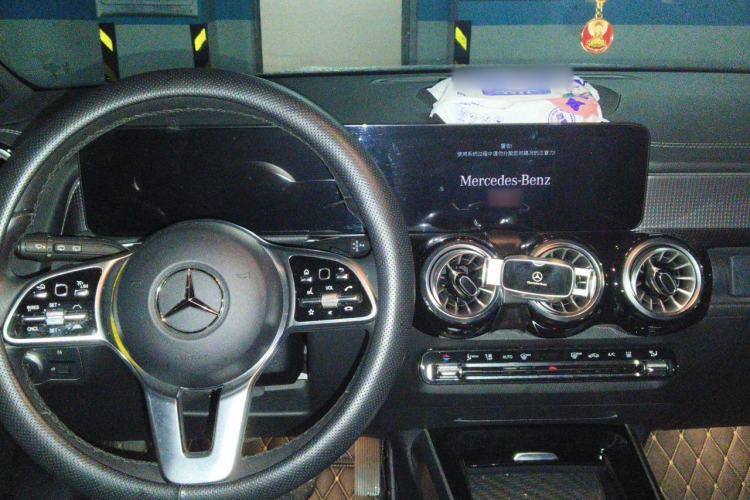 Used Mercedes-Benz EQB 2023 EQB 260 Center Console