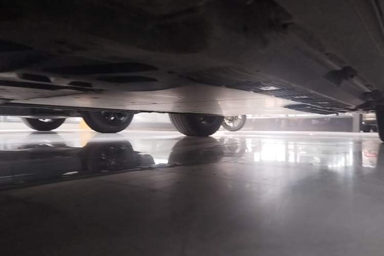 Used Mercedes-Benz EQB 2023 EQB 260 Chassis Front Left