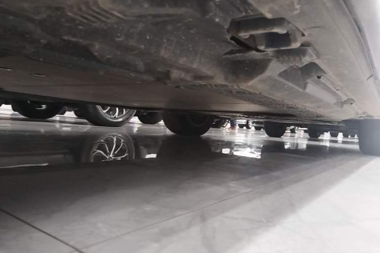 Used Mercedes-Benz EQB 2023 EQB 260 Chassis Rear Right