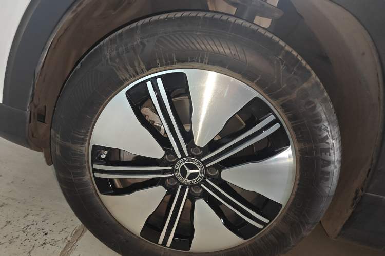 Used Mercedes-Benz EQB 2023 EQB 260 Exterior 4