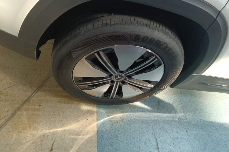 Used Mercedes-Benz EQB 2023 EQB 260 Exterior 8