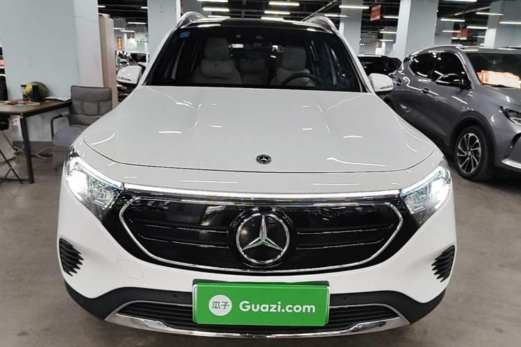 Used Mercedes-Benz EQB 2023 EQB 260 Front