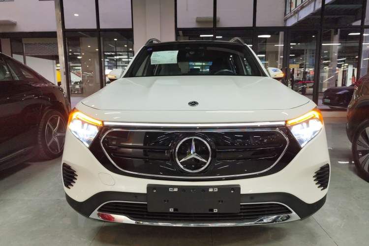 Used Mercedes-Benz EQB 2023 EQB 260 Front
