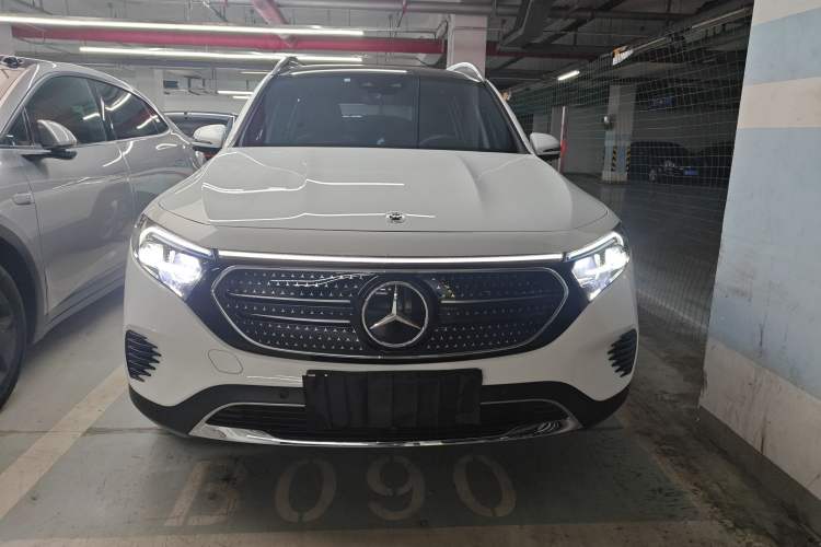 Used Mercedes-Benz EQB 2023 EQB 260 Front