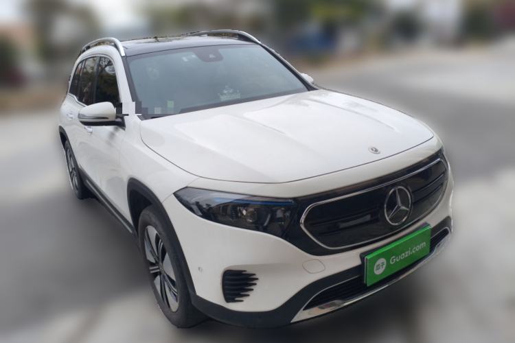 Used Mercedes-Benz EQB 2023 EQB 260 Front Right 45 Deg