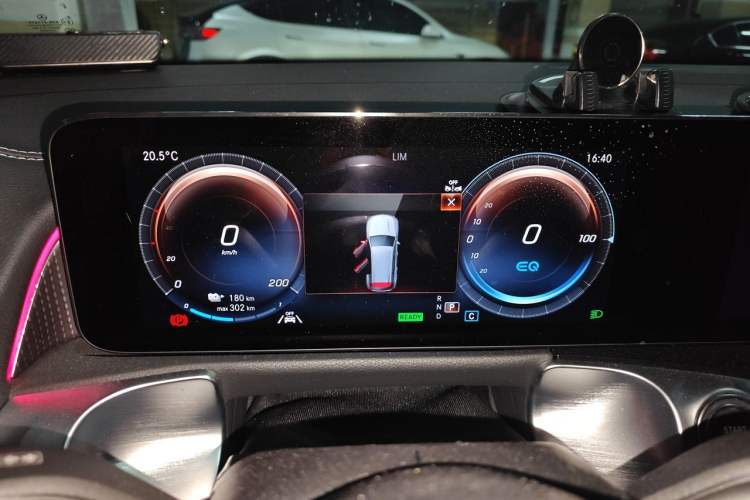 Used Mercedes-Benz EQB 2023 Facelift EQB 260 Instrument Cluster