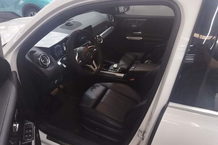 Used Mercedes-Benz EQB 2023 EQB 260 Left Front Seat