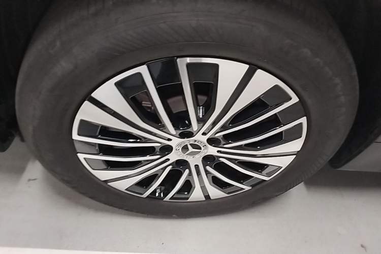 Used Mercedes-Benz EQB 2023 EQB 260 Left Front Wheel Hub