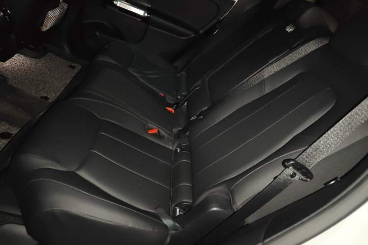 Used Mercedes-Benz EQB 2023 Facelift EQB 260 Left Rear Seat