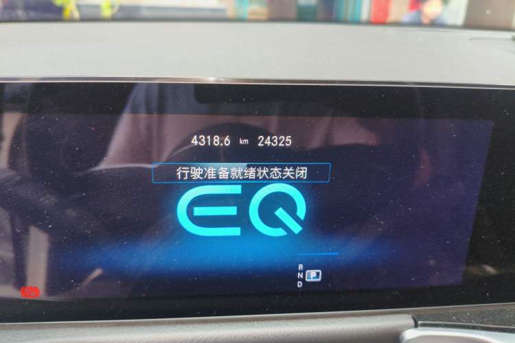 Used Mercedes-Benz EQB 2023 EQB 260 Odometer Close Up