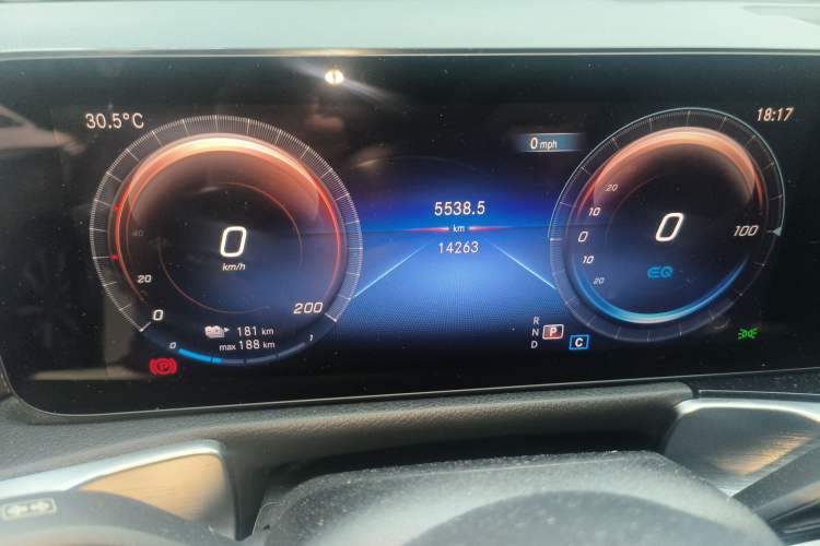 Used Mercedes-Benz EQB 2023 EQB 260 Odometer Close Up