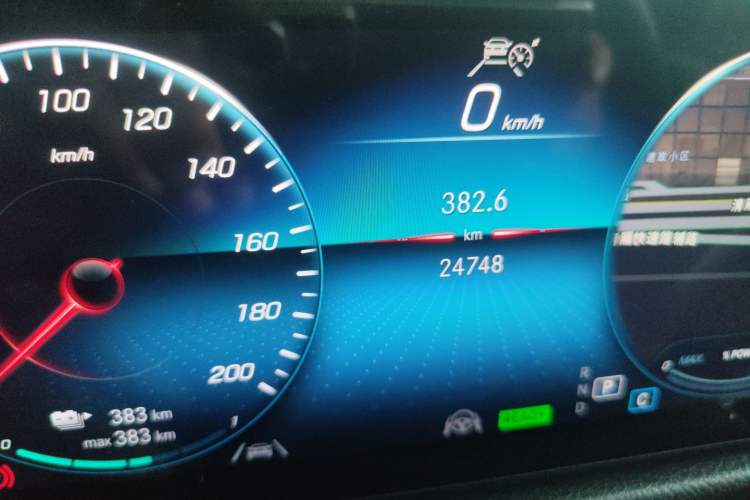Used Mercedes-Benz EQB 2023 EQB 260 Odometer Close Up