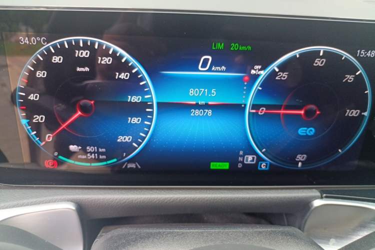 Used Mercedes-Benz EQB 2023 EQB 260 Odometer Close Up