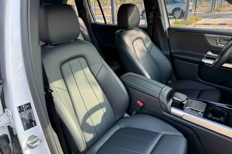 Used Mercedes-Benz EQB 2023 EQB 260 Right Front Seat