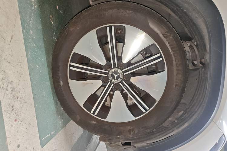 Used Mercedes-Benz EQB 2023 EQB 260 Right Front Wheel Hub