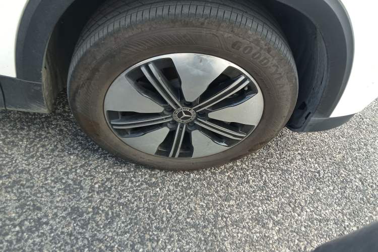 Used Mercedes-Benz EQB 2023 EQB 260 Right Front Wheel Hub