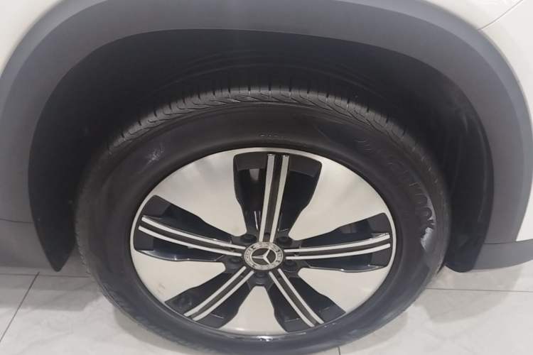 Used Mercedes-Benz EQB 2023 EQB 260 Right Front Wheel Hub