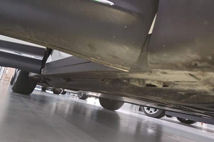 Used Mercedes-Benz EQB 2023 Facelift EQB 260 Right Side Sill