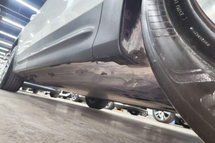 Used Mercedes-Benz EQB 2023 EQB 260 Right Side Sill