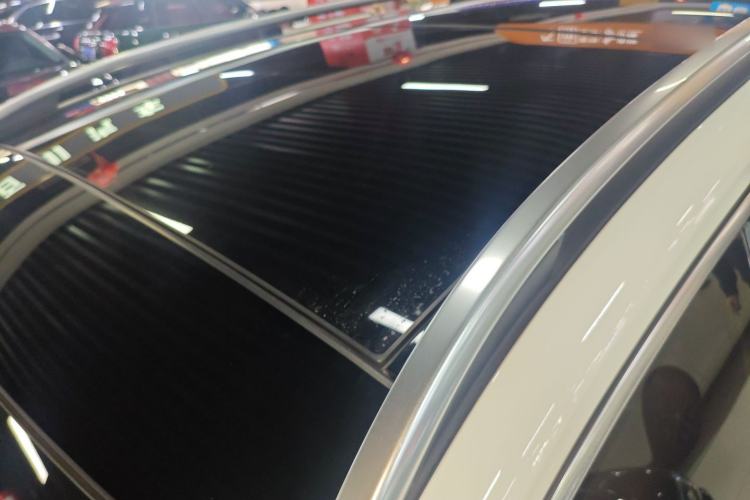 Used Mercedes-Benz EQB 2023 EQB 260 Roof