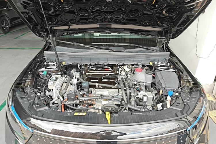 Used Mercedes-Benz EQB 2024 EQB 350 4MATIC Engine Bay