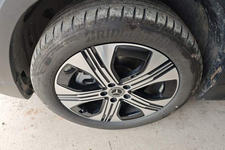Used Mercedes-Benz EQB 2024 EQB 350 4MATIC Exterior 4