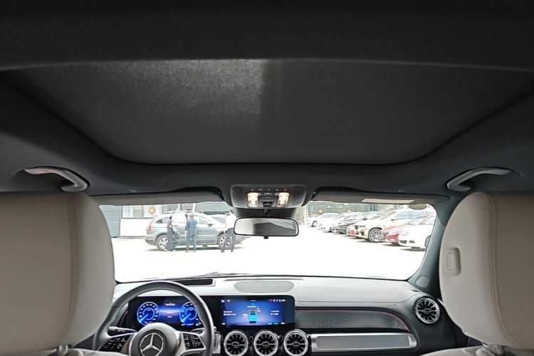 Used Mercedes-Benz EQB 2024 EQB 350 4MATIC Headliner