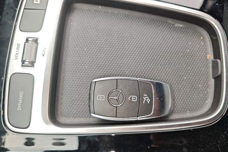 Used Mercedes-Benz EQB 2024 EQB 350 4MATIC Interior 1