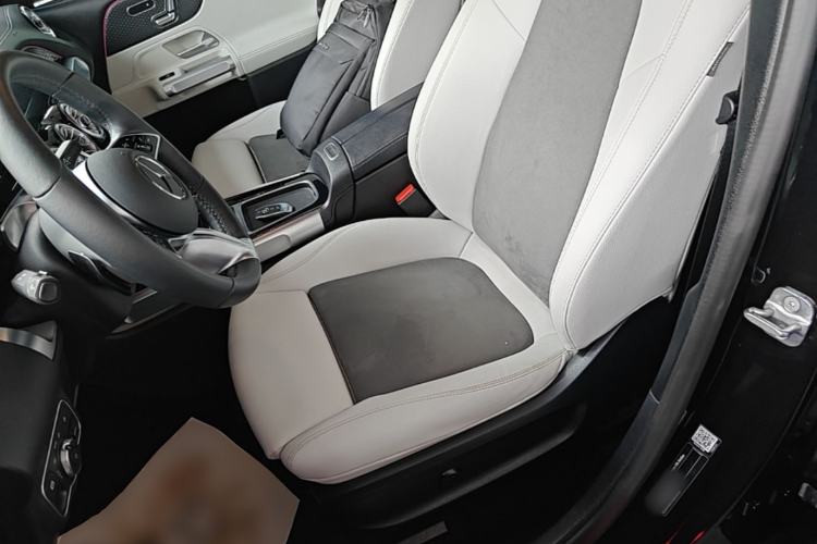 Used Mercedes-Benz EQB 2024 EQB 350 4MATIC Left Front Seat