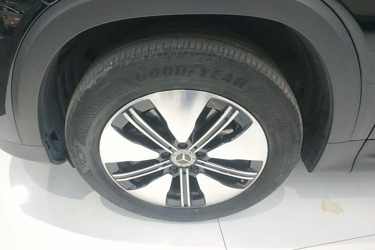 Used Mercedes-Benz EQB 2024 EQB 260 Left Front Wheel Hub