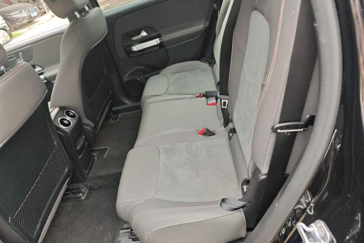 Used Mercedes-Benz EQB 2024 EQB 350 4MATIC Left Rear Seat