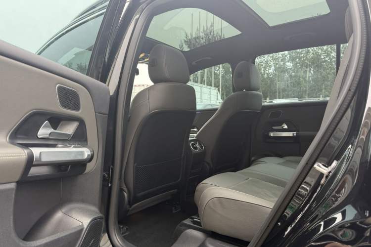 Used Mercedes-Benz EQB 2024 EQB 350 4MATIC Left Rear Seat