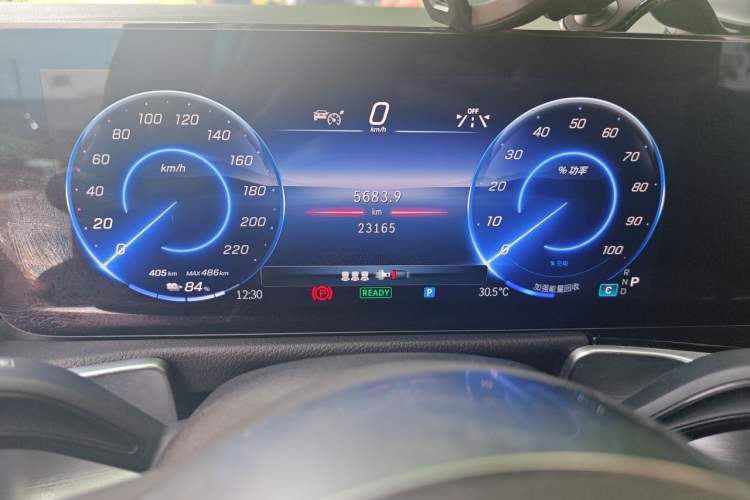 Used Mercedes-Benz EQB 2024 EQB 260 Odometer Close Up
