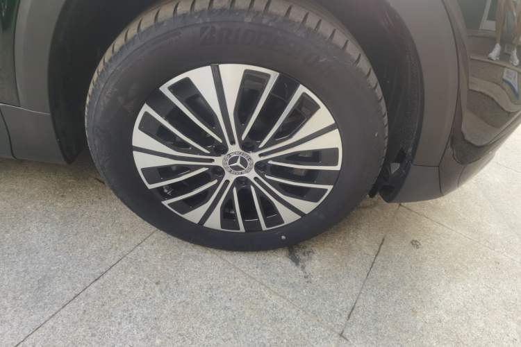 Used Mercedes-Benz EQB 2024 EQB 260 Right Front Wheel Hub