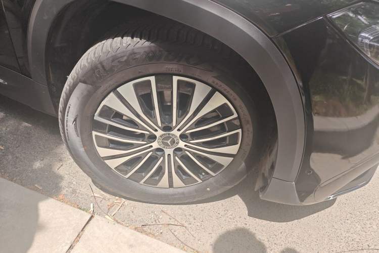 Used Mercedes-Benz EQB 2024 EQB 260 Right Front Wheel Hub