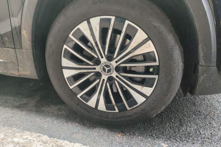 Used Mercedes-Benz EQB 2024 EQB 260 Right Front Wheel Hub