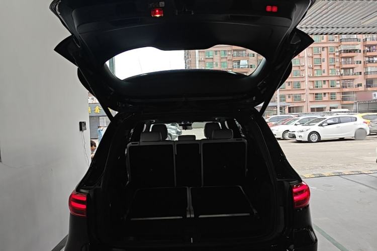 Used Mercedes-Benz EQB 2024 EQB 350 4MATIC Trunk