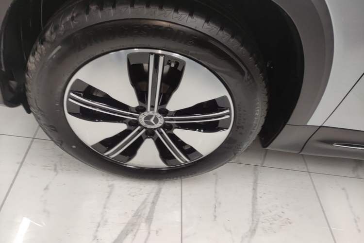 Used Mercedes-Benz EQB 2024 EQB 260 Left Front Wheel Hub
